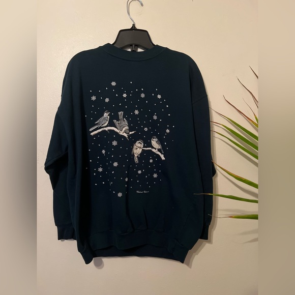 Medium dark green crewneck with birds and snowflakes - Picture 1 of 5